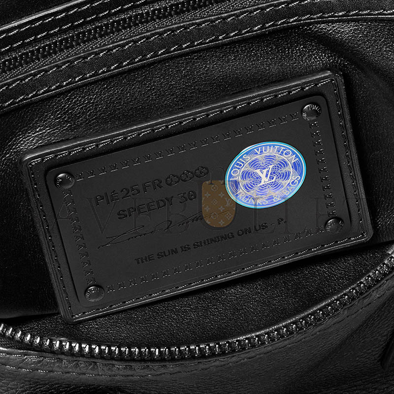 l0*is V*t0n speedy p9 bandouliÈre 30 m13904 (32*22.5*18cm)